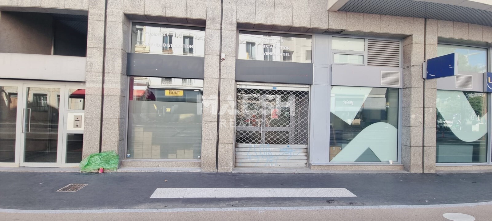 Local commercial dans Villeurbanne à louer Photo de l’immeuble– Image 1 sur 10