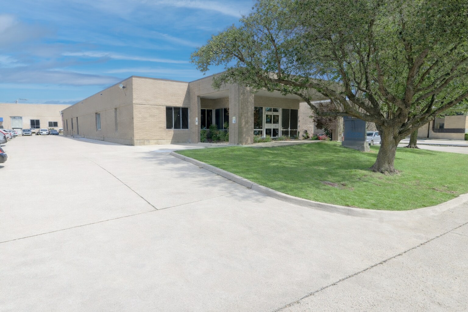 4393 Sunbelt Dr, Addison, TX à vendre Photo principale– Image 1 sur 16