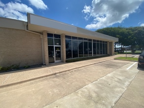 2600 Longhorn Blvd, Austin, TX à louer Photo de l’immeuble– Image 1 sur 2
