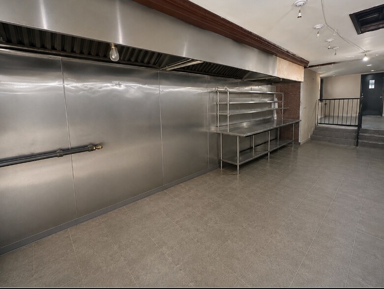 973 Amsterdam Ave, New York, NY à louer - Photo de l’immeuble – Image 3 sur 5