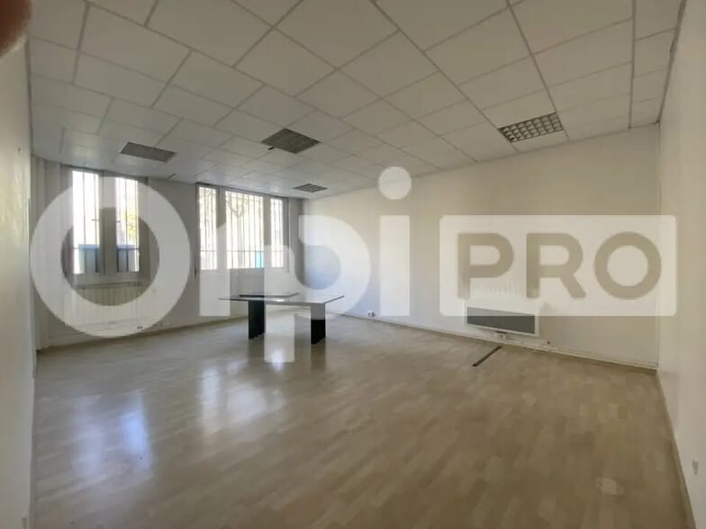 Bureau dans Le Havre à vendre - Photo de l’immeuble – Image 1 sur 5