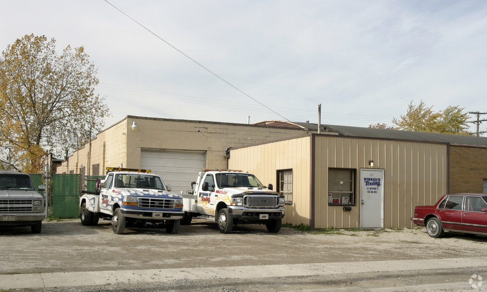 157 Kenwood St, Elyria, OH à vendre - Photo principale – Image 1 sur 1