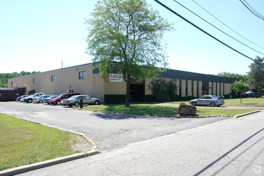 39 Progress St, Edison, NJ à vendre - Photo de l’immeuble – Image 1 sur 36