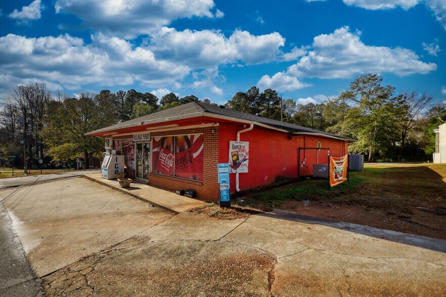 247 Cannon Dr, Social Circle, GA à vendre - Photo principale – Image 1 sur 42