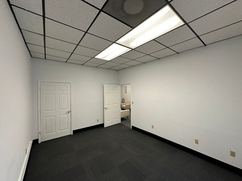 370 Neff Ave, Harrisonburg, VA à louer - Photo intérieure – Image 3 sur 4