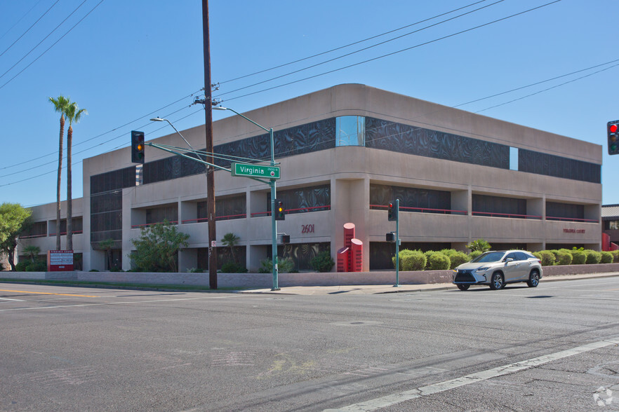 2601 N 3rd St, Phoenix, AZ à louer - Photo principale – Image 2 sur 27