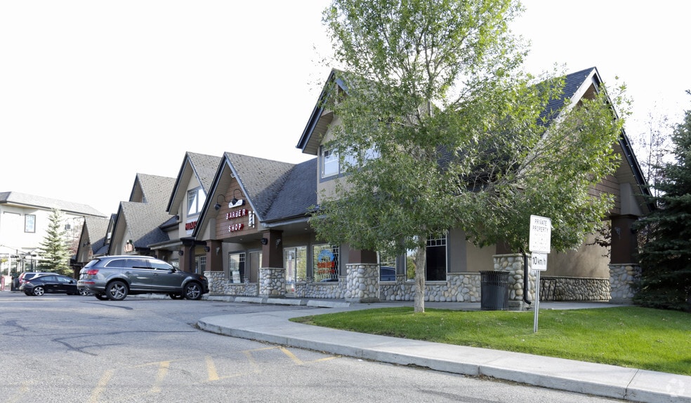 1851 Sirocco Dr SW, Calgary, AB à louer - Photo de l’immeuble – Image 3 sur 6