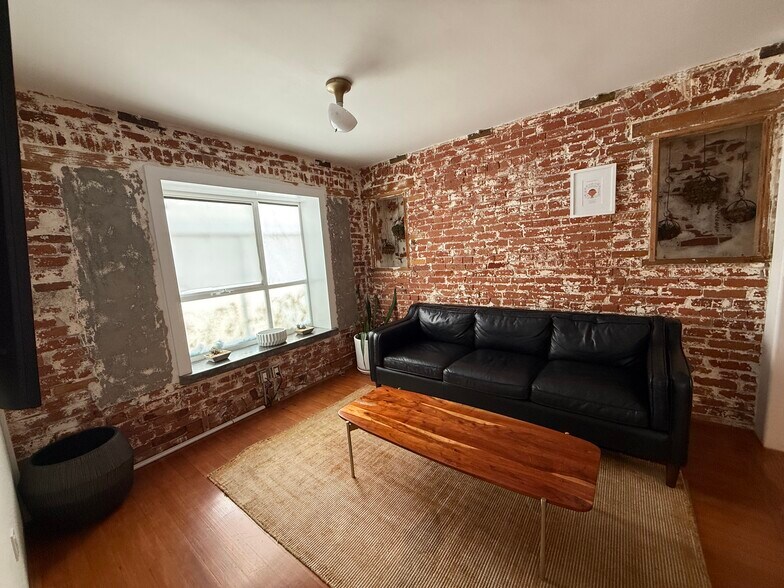 1322 Innes Pl, Venice, CA à louer - Photo de l’immeuble – Image 2 sur 61