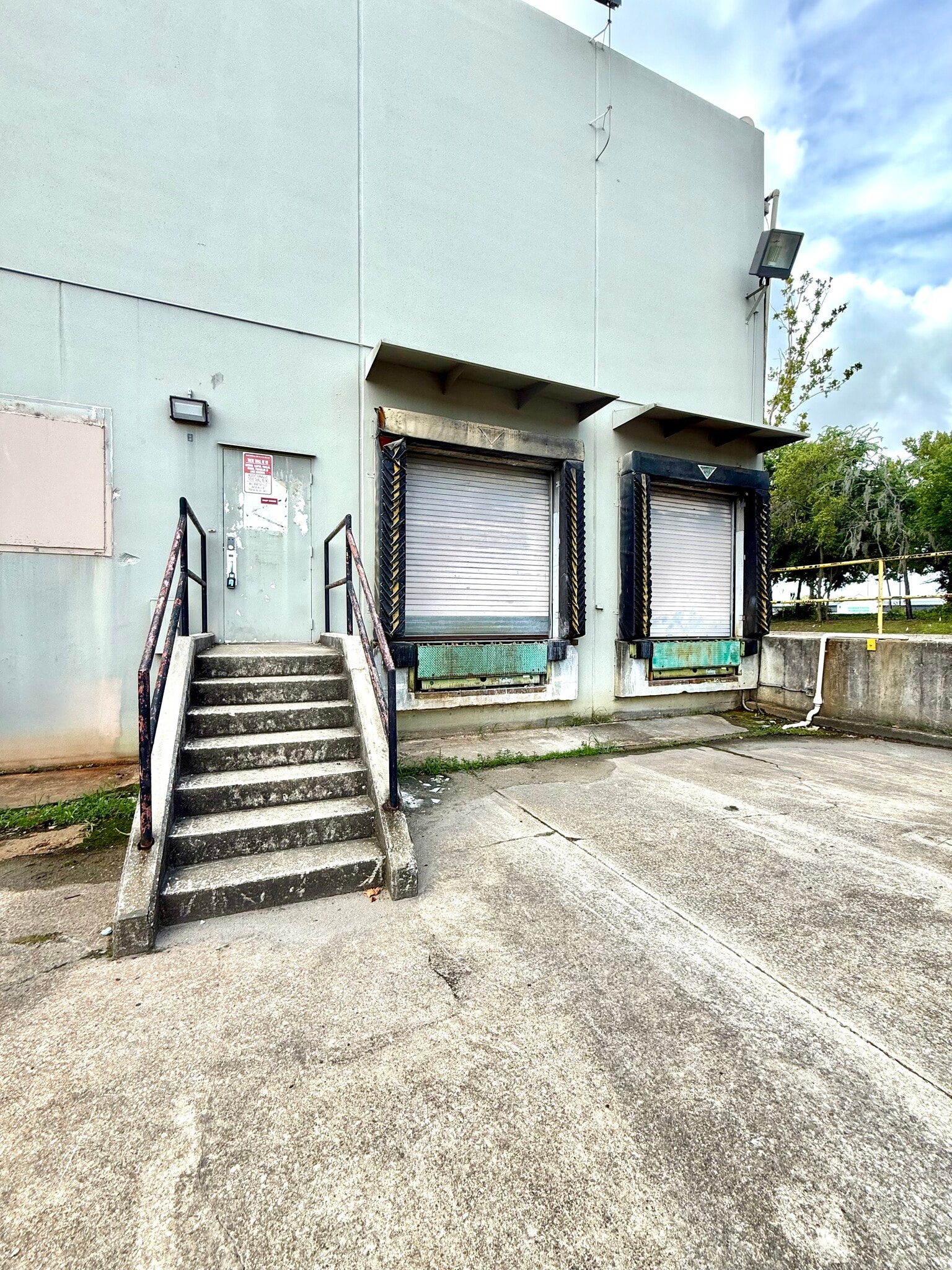 8102 Blanding Blvd, Jacksonville, FL à louer Photo de l’immeuble– Image 1 sur 5