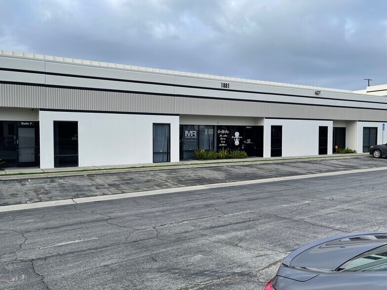 1881 N Gaffey St, San Pedro, CA à louer - Photo de l’immeuble – Image 2 sur 7