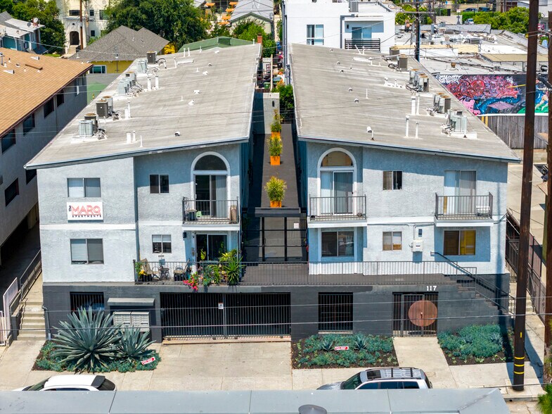 117 S Avenue 64, Los Angeles, CA à vendre - Photo de l’immeuble – Image 2 sur 18