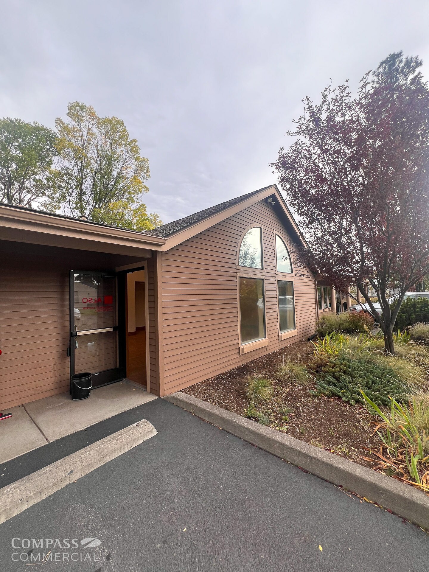 354 NE Norton Ave, Bend, OR à louer Photo de l’immeuble– Image 1 sur 5