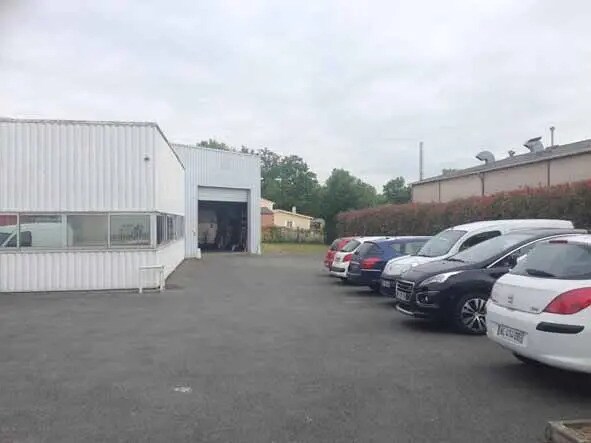 Plus de détails pour Bureau, Local d'activités à louer