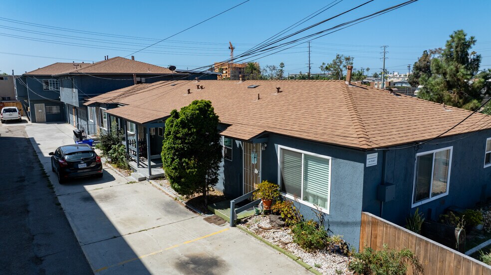3245-57 Bramson Pl, San Diego, CA à vendre - Photo de l’immeuble – Image 1 sur 15