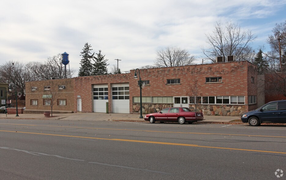 317 N Bridge St, Grand Ledge, MI à vendre - Photo de l’immeuble – Image 2 sur 2