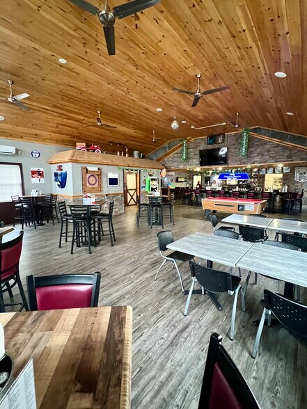 4547 Red Rock Rd, Benton, PA à vendre - Photo intérieure – Image 3 sur 20