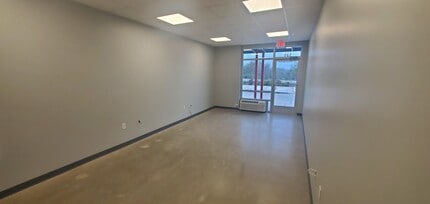 7903 SW Loop 410, San Antonio, TX à louer Photo intérieure– Image 1 sur 2