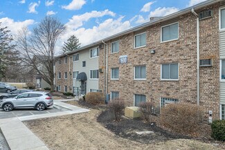 Plus de détails pour 1615 Arbor Ln, Crest Hill, IL - Logement à vendre