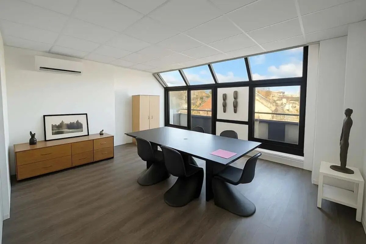 Bureau dans Boulogne-Billancourt à louer Photo intérieure– Image 1 sur 7