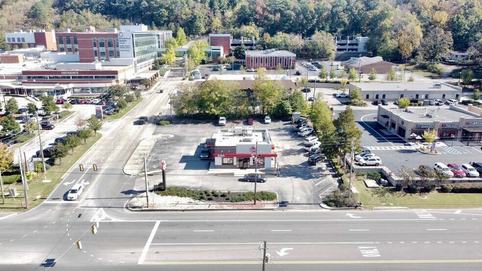 652 1st St N, Alabaster, AL à vendre - Aérien – Image 2 sur 8