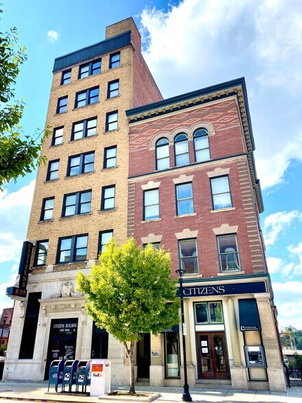 295 High St, Morgantown, WV à louer - Photo de l’immeuble – Image 2 sur 7