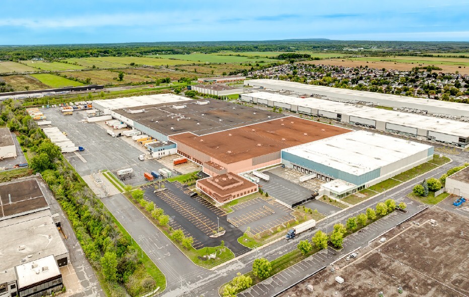 401 Rue Marie-Curie, Vaudreuil-dorion, QC à louer Photo intérieure– Image 1 sur 5