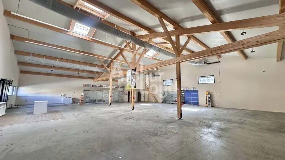 Local d'activités dans Villargondran à vendre Photo intérieure– Image 1 sur 9