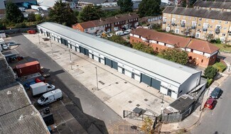 Plus de détails pour Langhedge Ln, Londres - Industriel/Logistique à louer