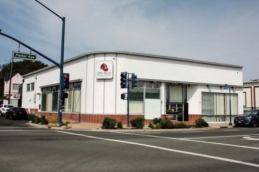 180 Parker Ave, Rodeo, CA à vendre - Photo de l’immeuble – Image 1 sur 14