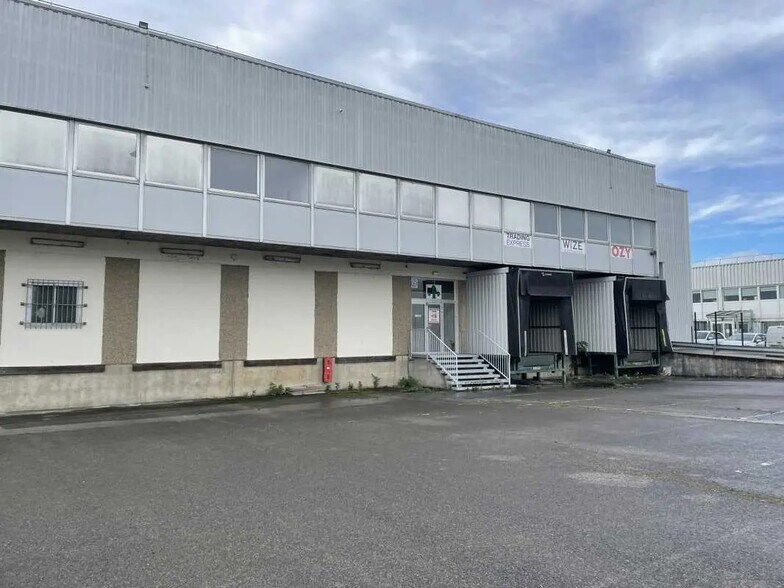 Bureau dans Sucy-en-Brie à louer - Photo de l’immeuble – Image 2 sur 3