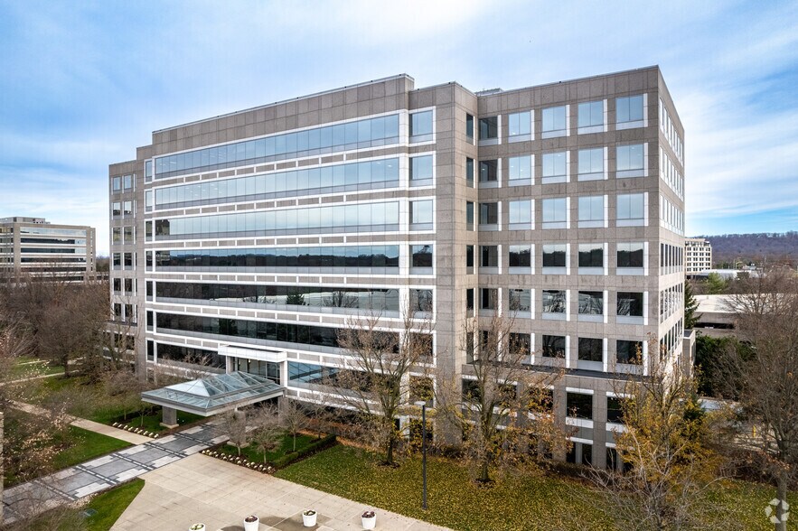 200 Somerset Corporate Blvd, Bridgewater, NJ à louer - Photo de l’immeuble – Image 1 sur 6