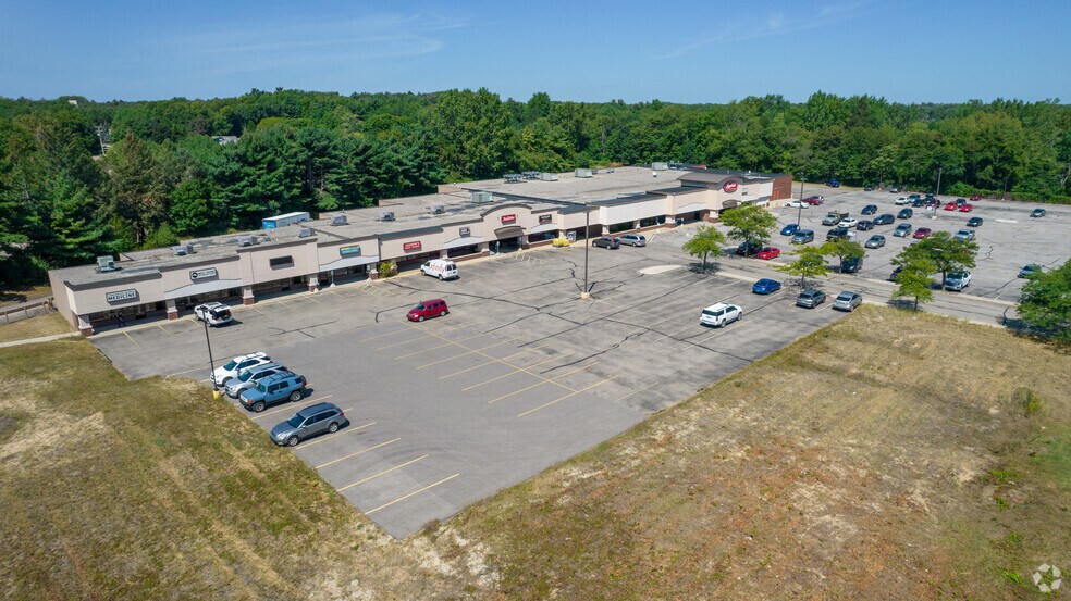17717 174th St, Ferrysburg, MI à louer - Photo de l’immeuble – Image 3 sur 11