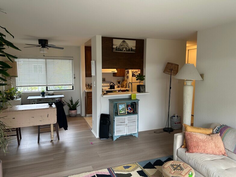 231 Villa Ter, San Mateo, CA à vendre - Photo de l’immeuble – Image 3 sur 11