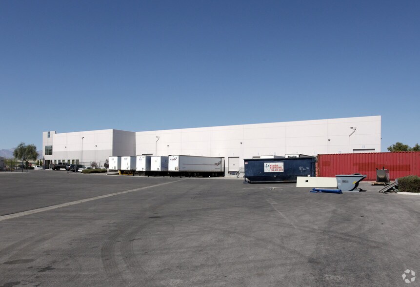 4450 N Walnut Rd, North Las Vegas, NV à vendre - Photo de l’immeuble – Image 3 sur 3