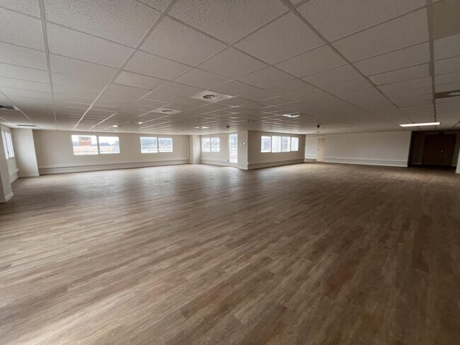 Plus de détails pour Bureau à vendre