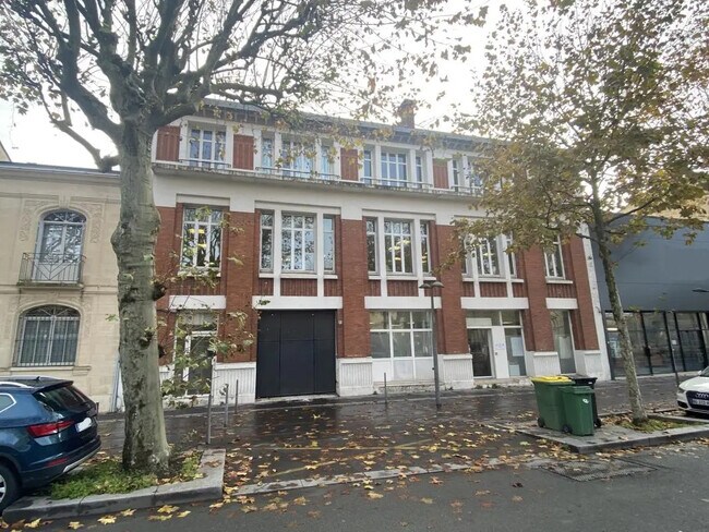 Plus de détails pour Bureau à vendre