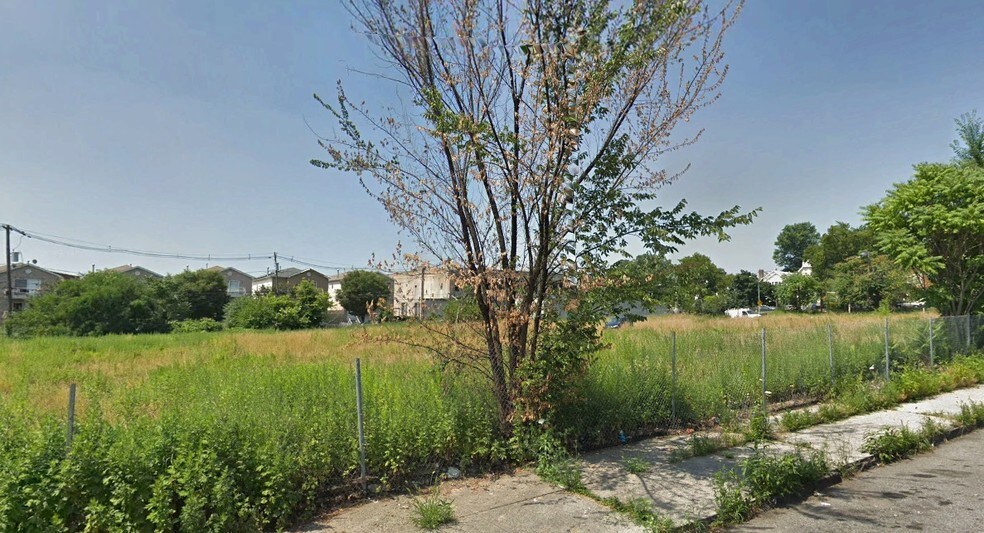 210 Elizabeth Ave, Newark, NJ à louer - Photo de l’immeuble – Image 3 sur 7