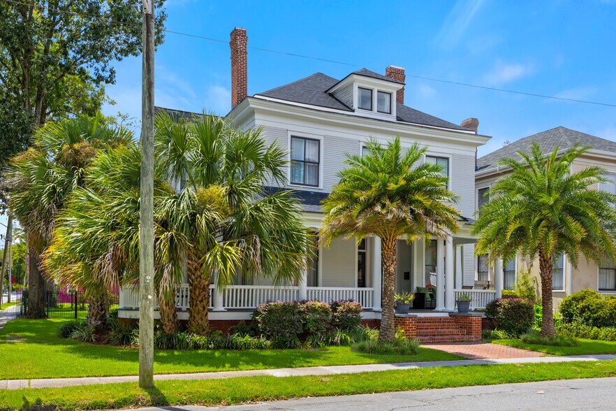 201 W 33rd St, Savannah, GA à vendre - Photo de l’immeuble – Image 3 sur 57