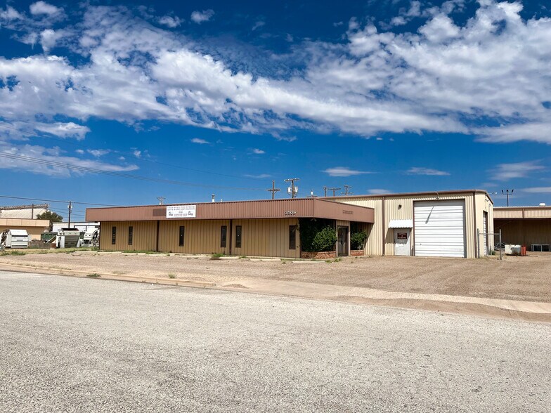 3509 Globe Ave, Lubbock, TX à louer - Photo de l’immeuble – Image 2 sur 14