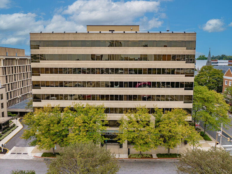 502 Washington Ave, Towson, MD à louer - Photo de l’immeuble – Image 2 sur 9