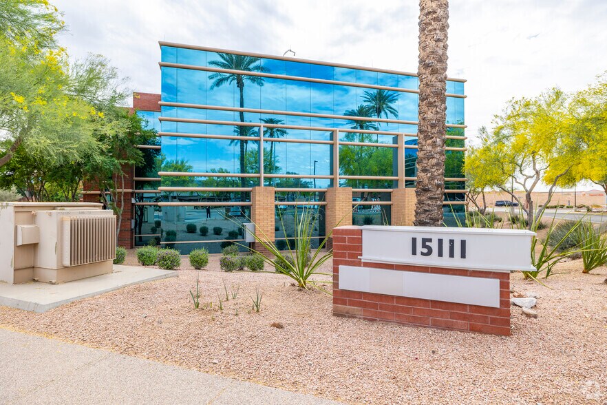 15111 N Pima Rd, Scottsdale, AZ à louer - Photo de l’immeuble – Image 2 sur 6