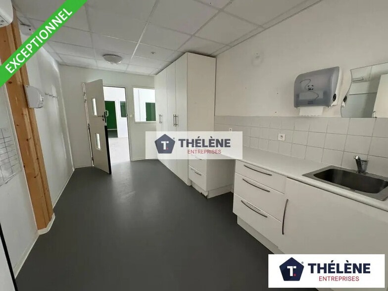 Bureau dans Vendargues à vendre - Photo de l’immeuble – Image 3 sur 11