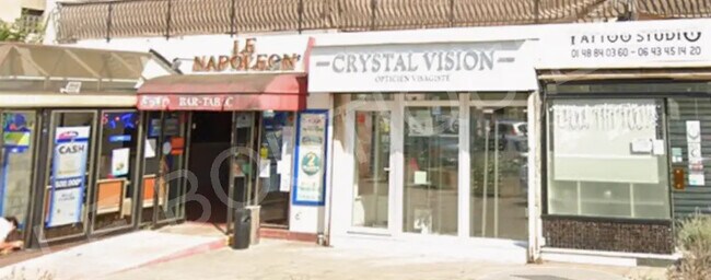 Plus de détails pour Local commercial à vendre