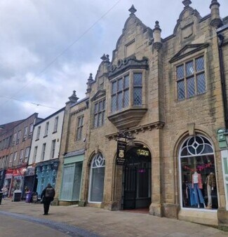 Plus de détails pour 10 High St, Wrexham - Local commercial à louer