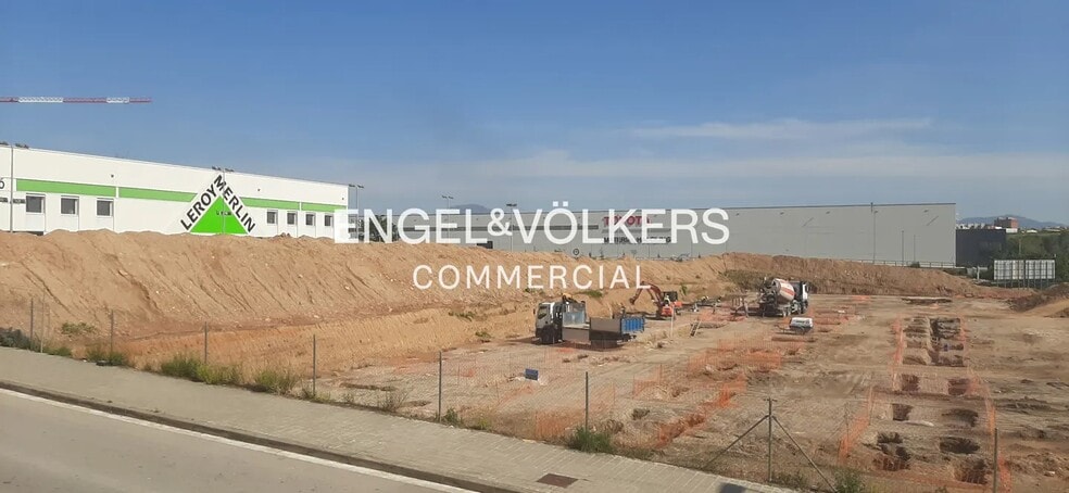 Local commercial dans Sabadell, Barcelona à louer - Photo de l’immeuble – Image 3 sur 5