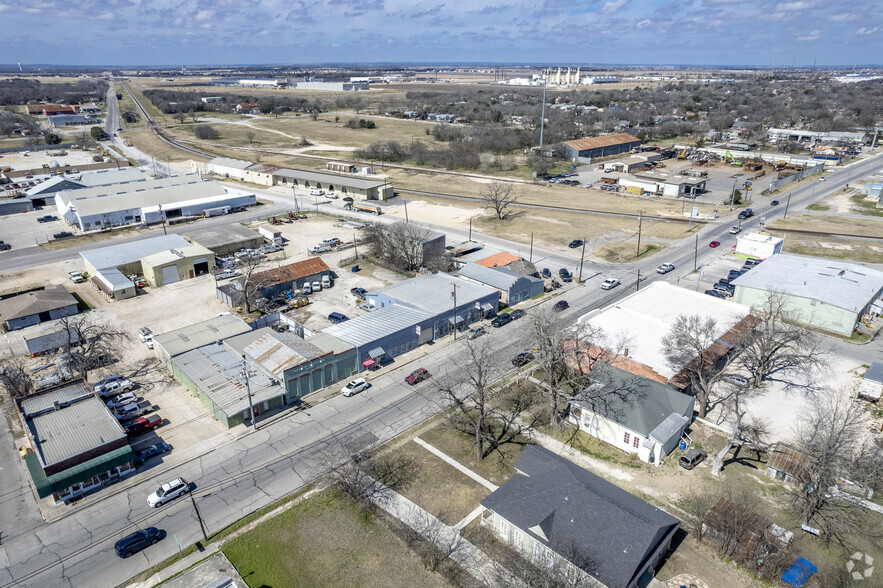 1420 N Austin St, Seguin, TX à louer - Aérien – Image 2 sur 5