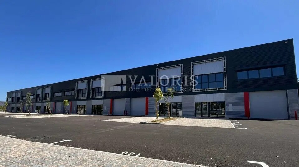 404 Chemin Dept 26 - Qrt Des Sableyes, Villeneuve-lès-Avignon à louer - Photo de l’immeuble – Image 2 sur 15