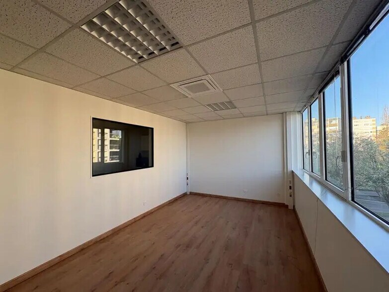 Bureau dans Chalon-sur-Saône à vendre - Photo intérieure – Image 2 sur 9