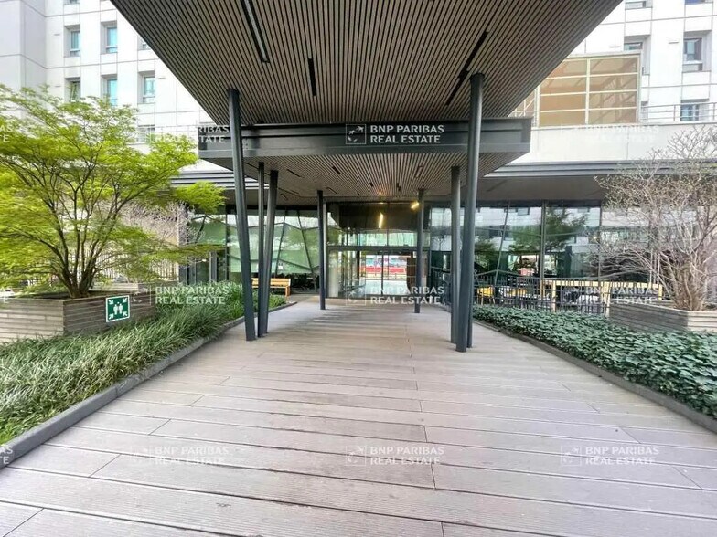 Bureau dans Lyon à louer - Photo de l’immeuble – Image 3 sur 17