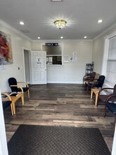 1044 Goodlette-Frank Rd N, Naples, FL à louer Hall d’entrée– Image 2 sur 34